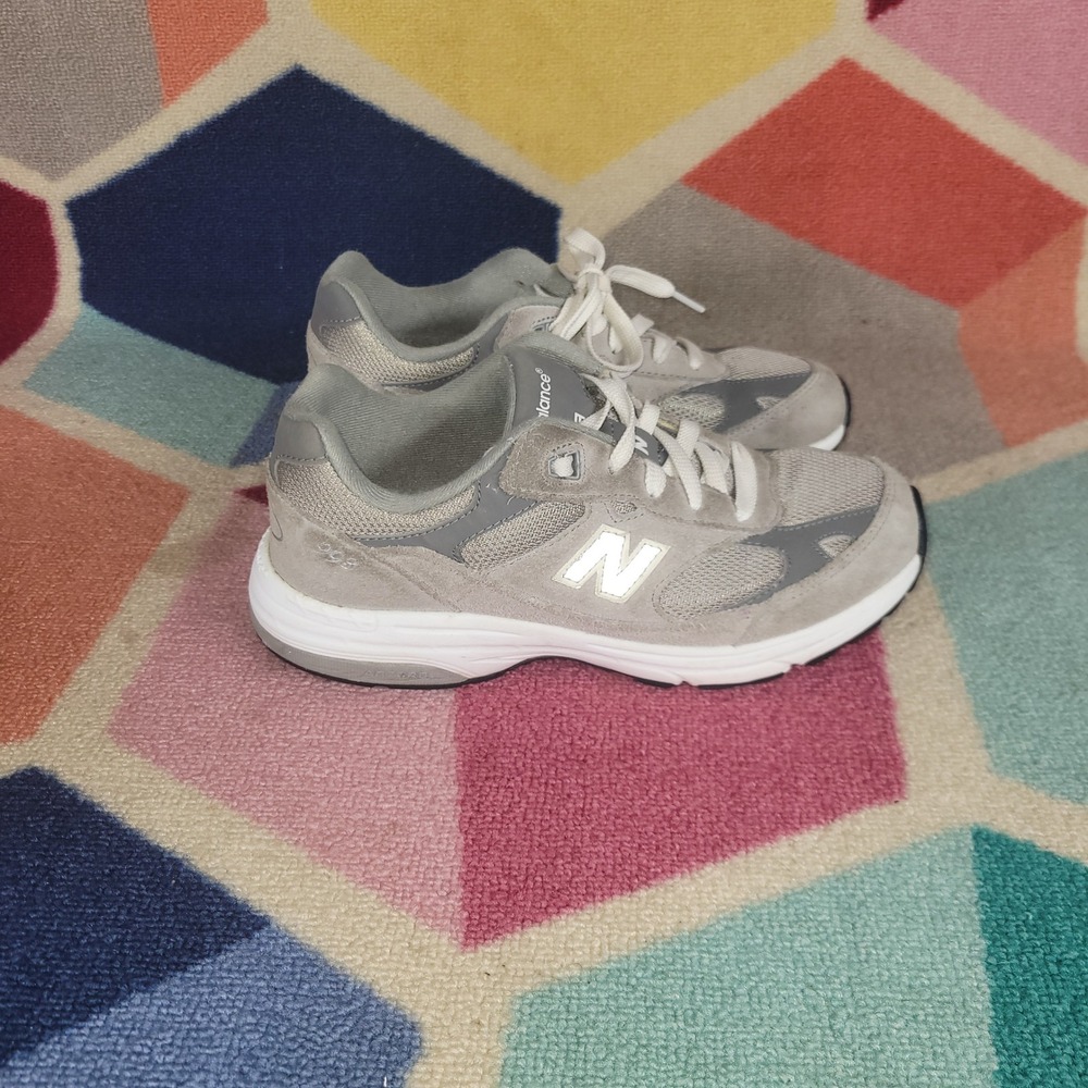 New Balance 990 V3 Grey Suede Running‎ Shoes Size 4.5